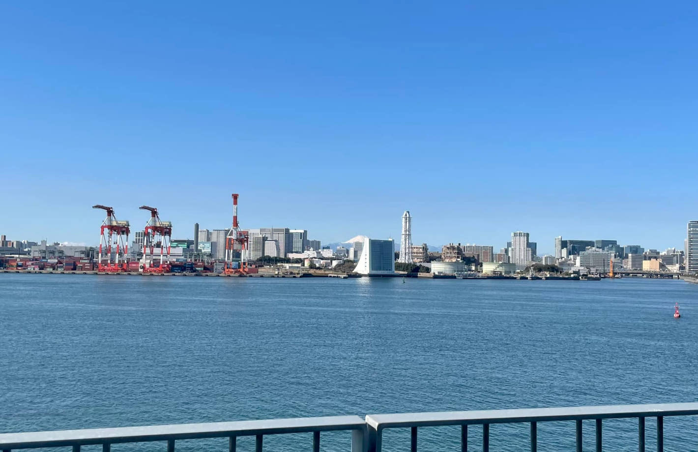 散策中に撮った、東京から見えた富士山の写真